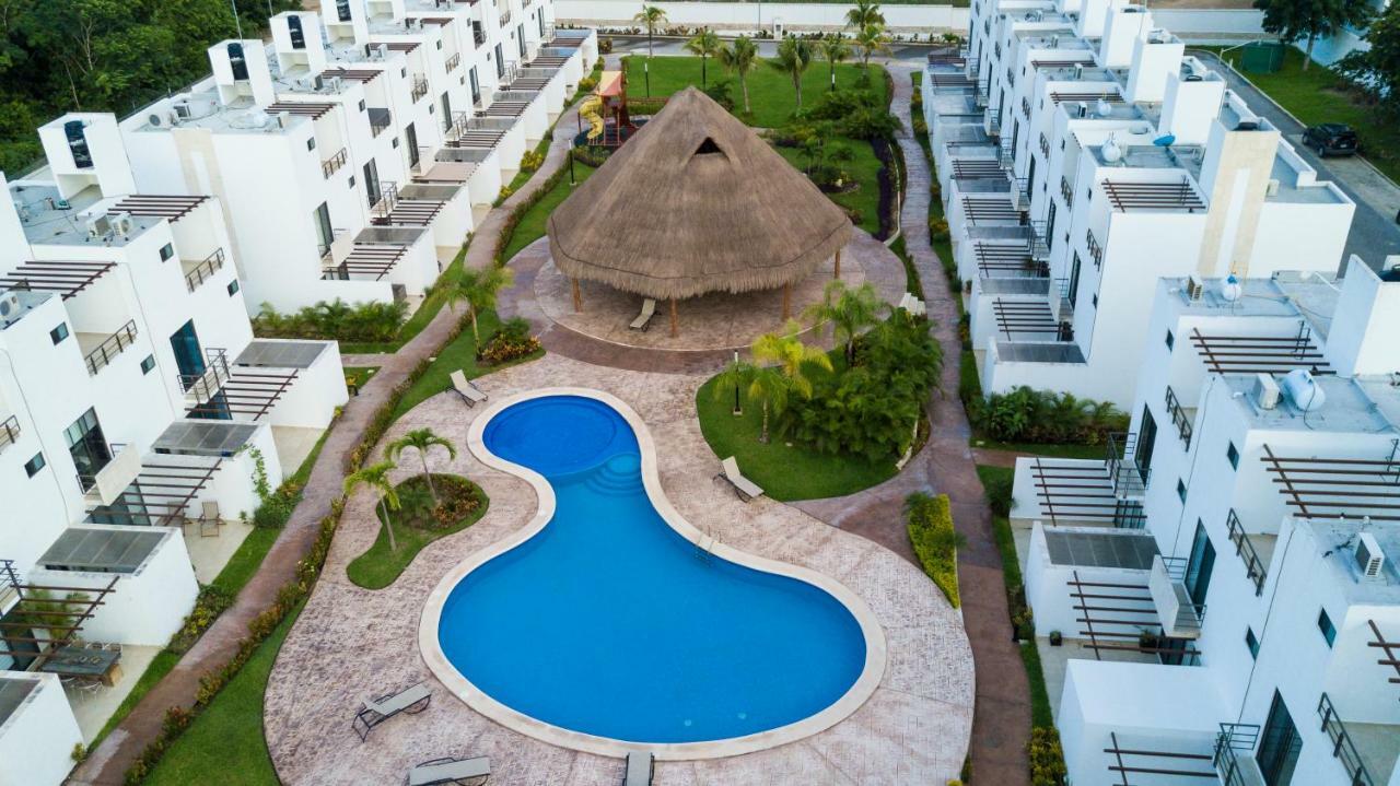 Villa Ana Lucia. Playa del Carmen Esterno foto